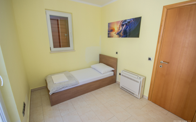 Zora Villa