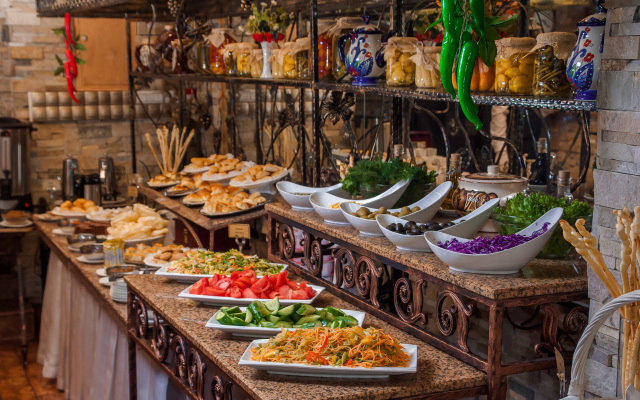 Uyut Hotel