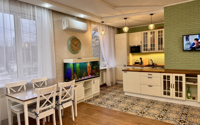 Tsentr 2k Stalinka Apartment