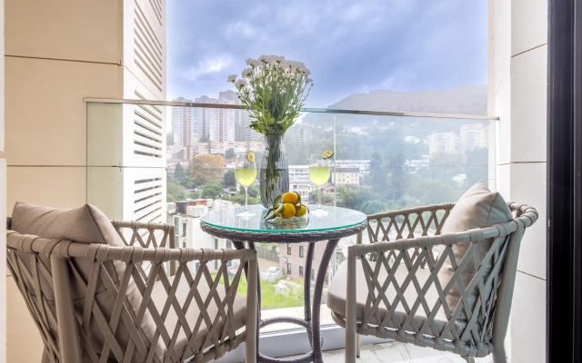 Квартира с бассейном на территории МореСолнцеАпарт