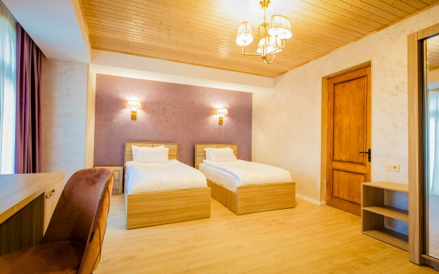 Mestia Inn Hotel
