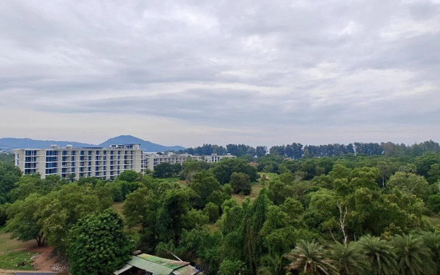 Aurora Thai Mbc Apartments