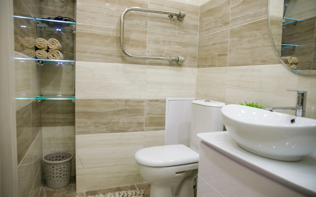 V Tsentre Petrozavodska U Naberezhnoy Flat