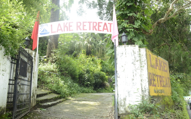 Lake Retreat Bhimtal Guest House