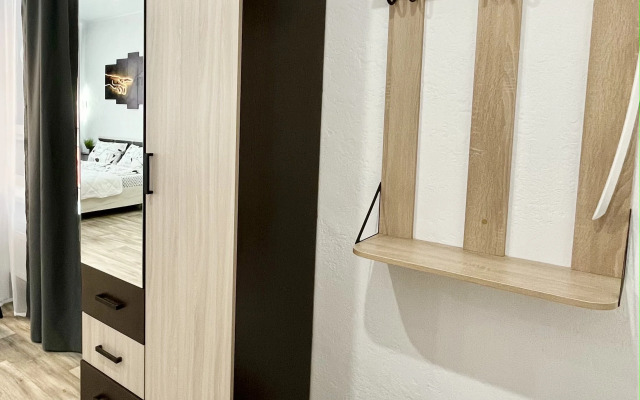 Studiya Vblizi TTs Planeta Flat