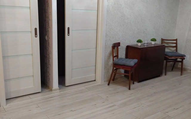 3kh Komnatnaya na Atamanskoy Flat