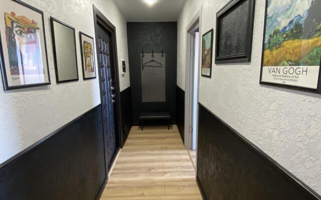 Dizaynerskaya Studiya Na Gudkova Apartments