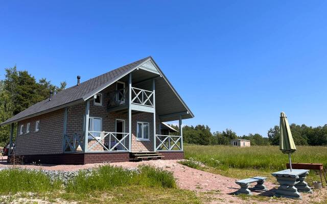 Na Beregu Ozera Private house