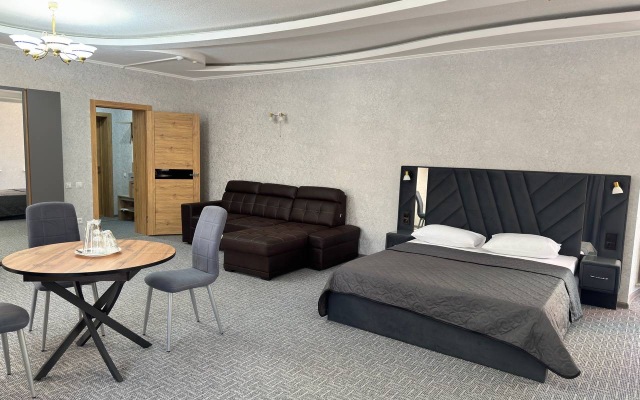 Mister Iks Hotel