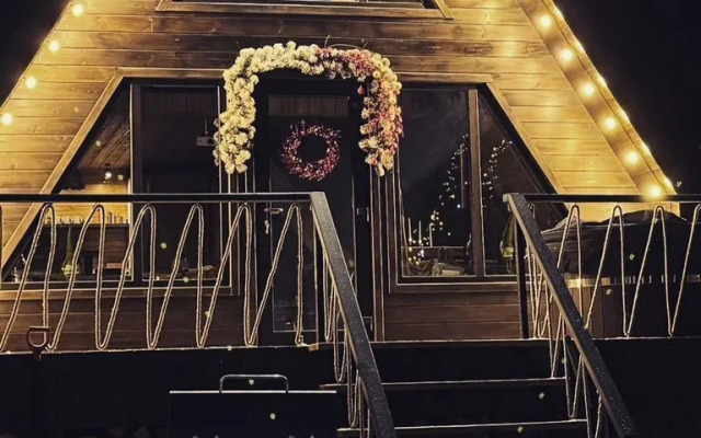 Zelyonyj Dom A-Freym Glamping