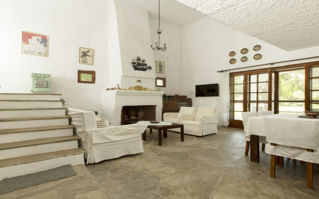 Greenlea Beachfront Spathies Villa