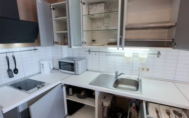 Studiya Per B Khmelnitskogo Flat