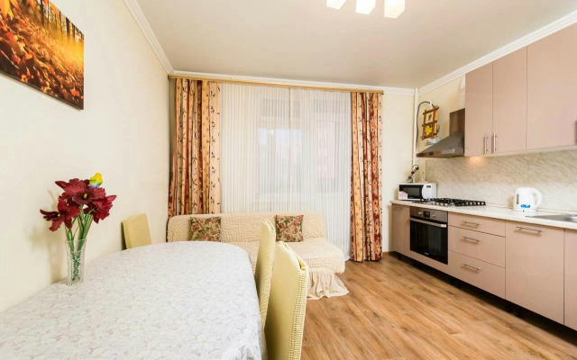 V Tsentre Goroda Flat