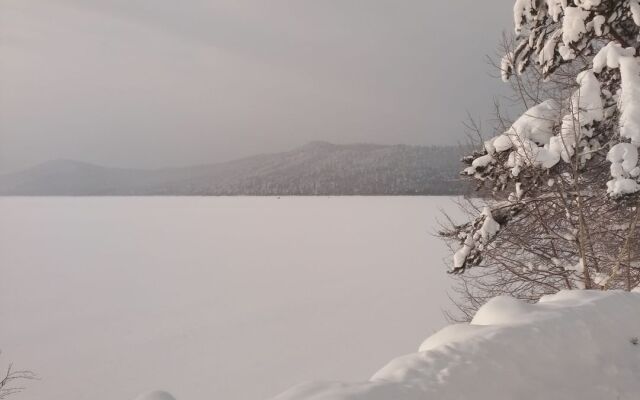 База отдыха Lake House