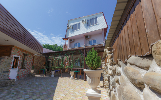 Gostevoj Guest House