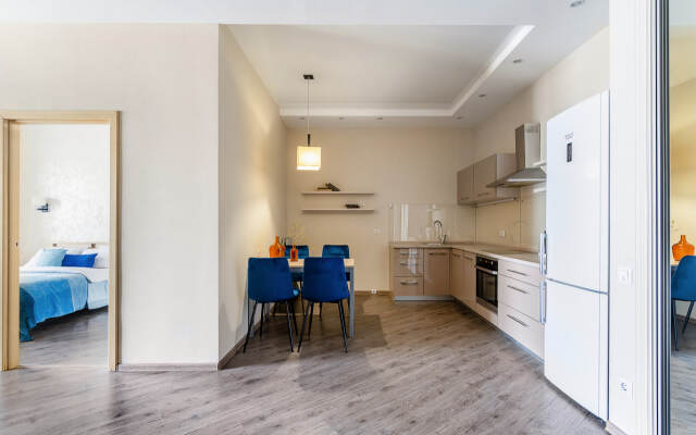 Apart Vl Na Naberezhnoy S Vidom Na More Apartments