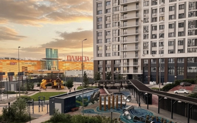 V ZHK Entuziastov Apartments