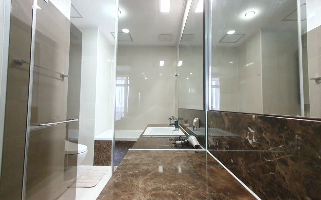 Apartamenty 14j etaz s sikarnym vidom na Mecet' Hazret Sultan