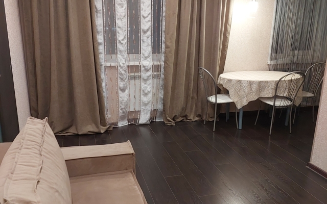 Квартира 2-х комнатная на Печорском проспект 57