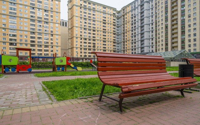 V Tsentre u metro Apartments