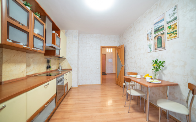 Апартаменты Трехкомнатная в центре