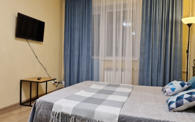 Lva Tolstogo 12 Apartments