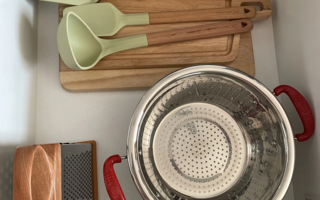 S Sovremennym Dizaynom I Mebelyu Flat