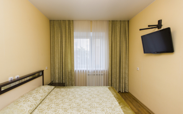 Arbat Pervyy Tyumen' Tsentr Hotel