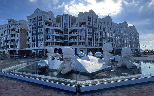 U Morya, Zapadny Plyazh Flat