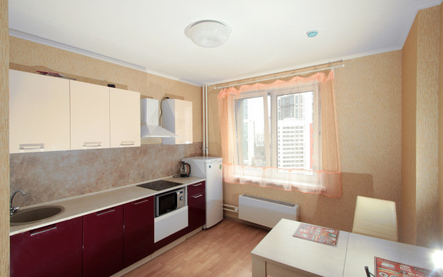 Yartsevskaya 33k2 Apartments