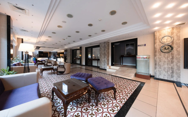 IRIS Hotel&Spa