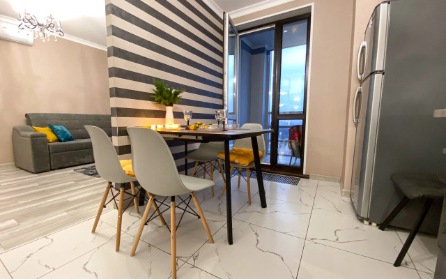 Апартаменты с Видом на Волгу 395