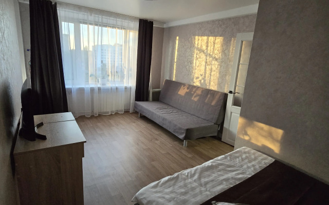 Uyutnaya Odnokomnatnaya Bliz Oktyabryskoy Naberezhnoy Flat