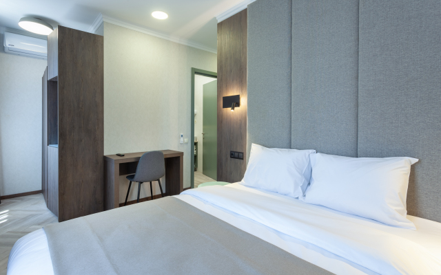 Old Wall Hotel