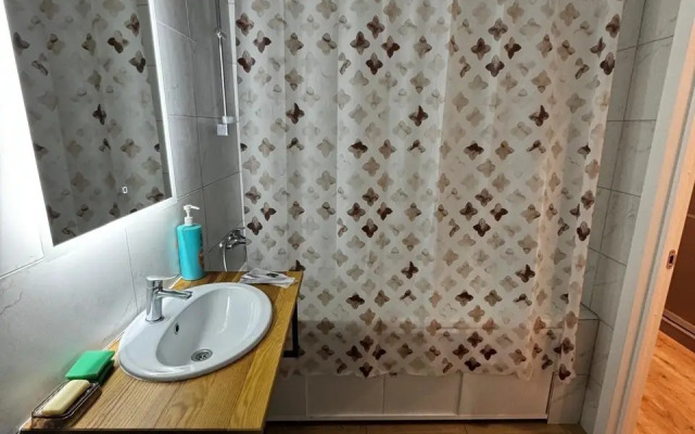 Komfortnaya Kvartira V Svetskom Prigorode Flat
