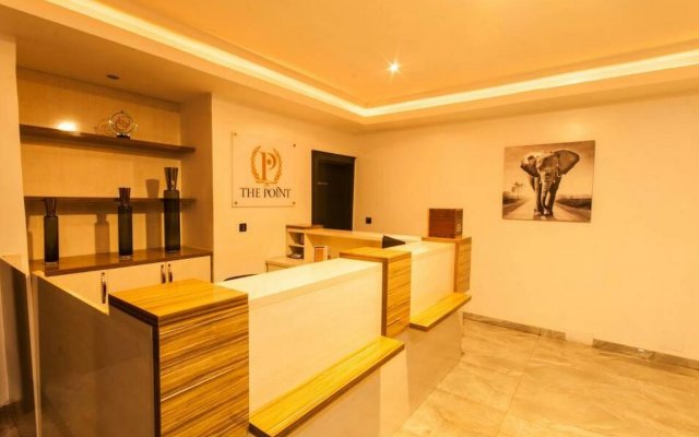 The Point Hotel Suites - Standard Hotel