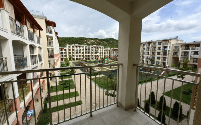 Апартаменты Холидей Хаус 4