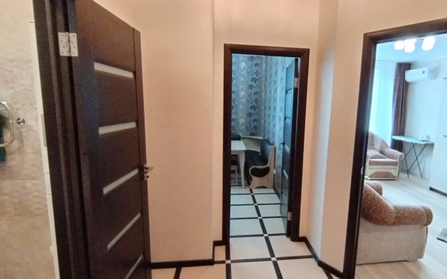 Na Ulitse Revolyutsii 3k1 Flat