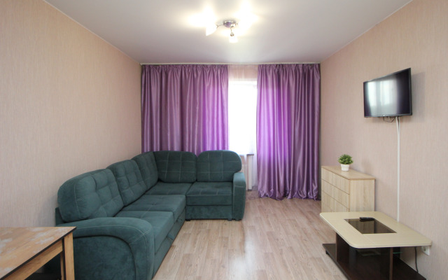 Uyutnaya studiya na Titova 255/2 Flat