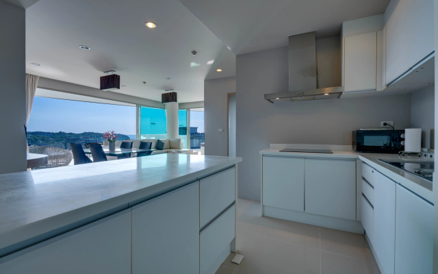 Veloche Group by Continent Apartments
