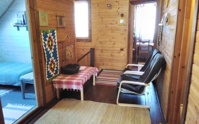 Dom na Tsvetochnoy