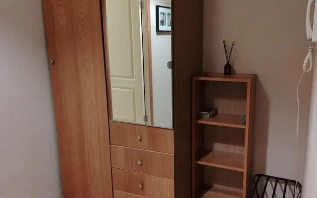 Uyutnaya Ryadom So Stantsiey Mytischi Flat