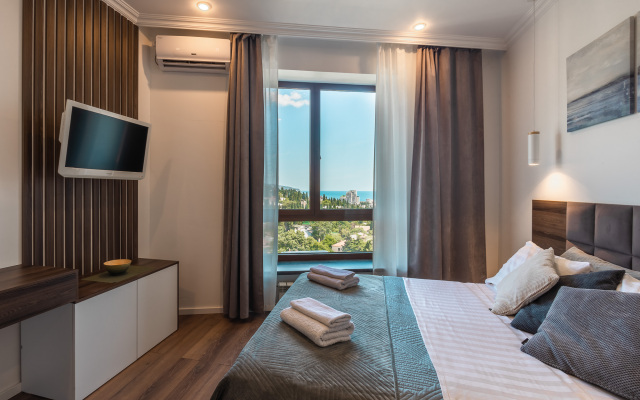 Solaris Apartments