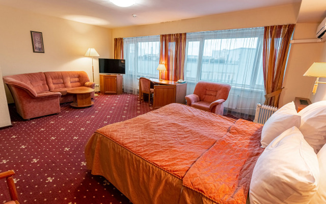 Отель Академическая