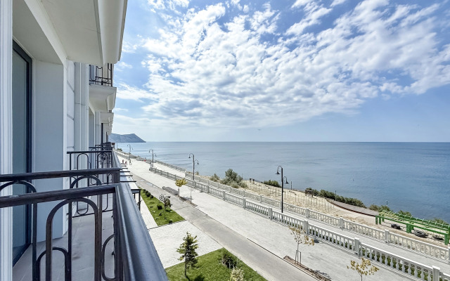 Apartment Monako 24 Zhk Graf Tolstoy 311