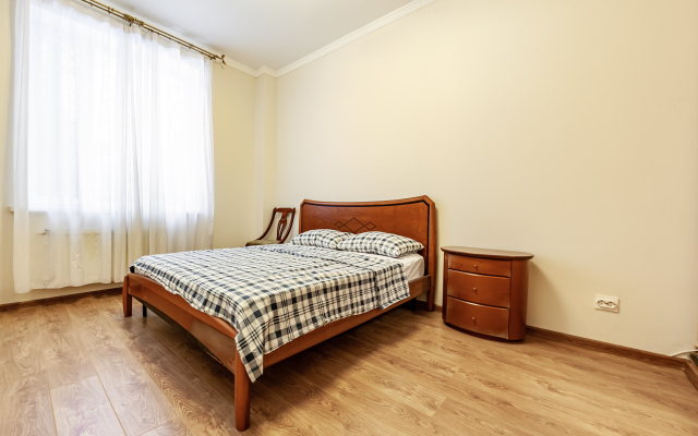 Ulitsa Belyakova 1a Private House