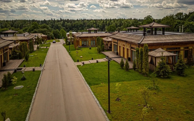 Sunrise Village Apart-Hotel