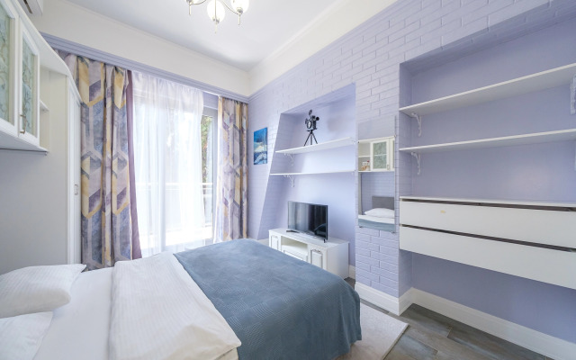4k Uluchshennye 130m. Pervaya Liniya. 200m do Morya Apartment