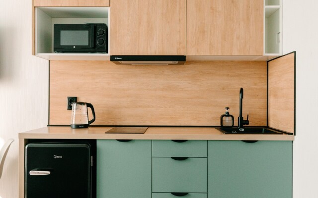 S Sovremennym Dizaynom Studiya + Spalnya Flat