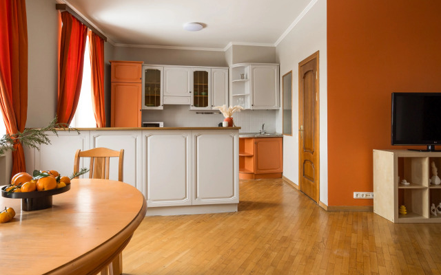 Апартаменты в видом на реку Фонтанку